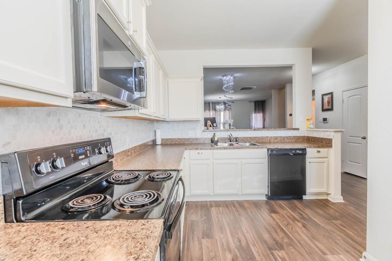 Luxury 5Br Dallas Retreat With Business Amenities - Perfect For Business Travelers, Families & Groups ภายนอก รูปภาพ