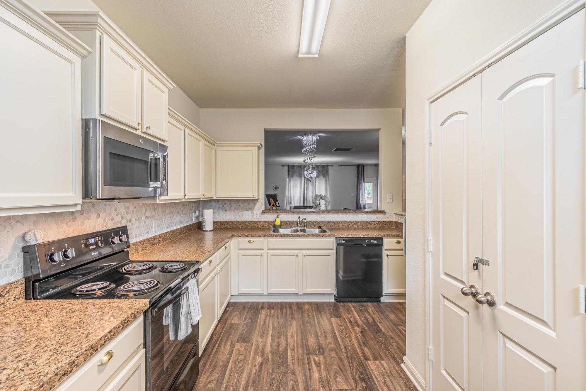 Luxury 5Br Dallas Retreat With Business Amenities - Perfect For Business Travelers, Families & Groups ภายนอก รูปภาพ