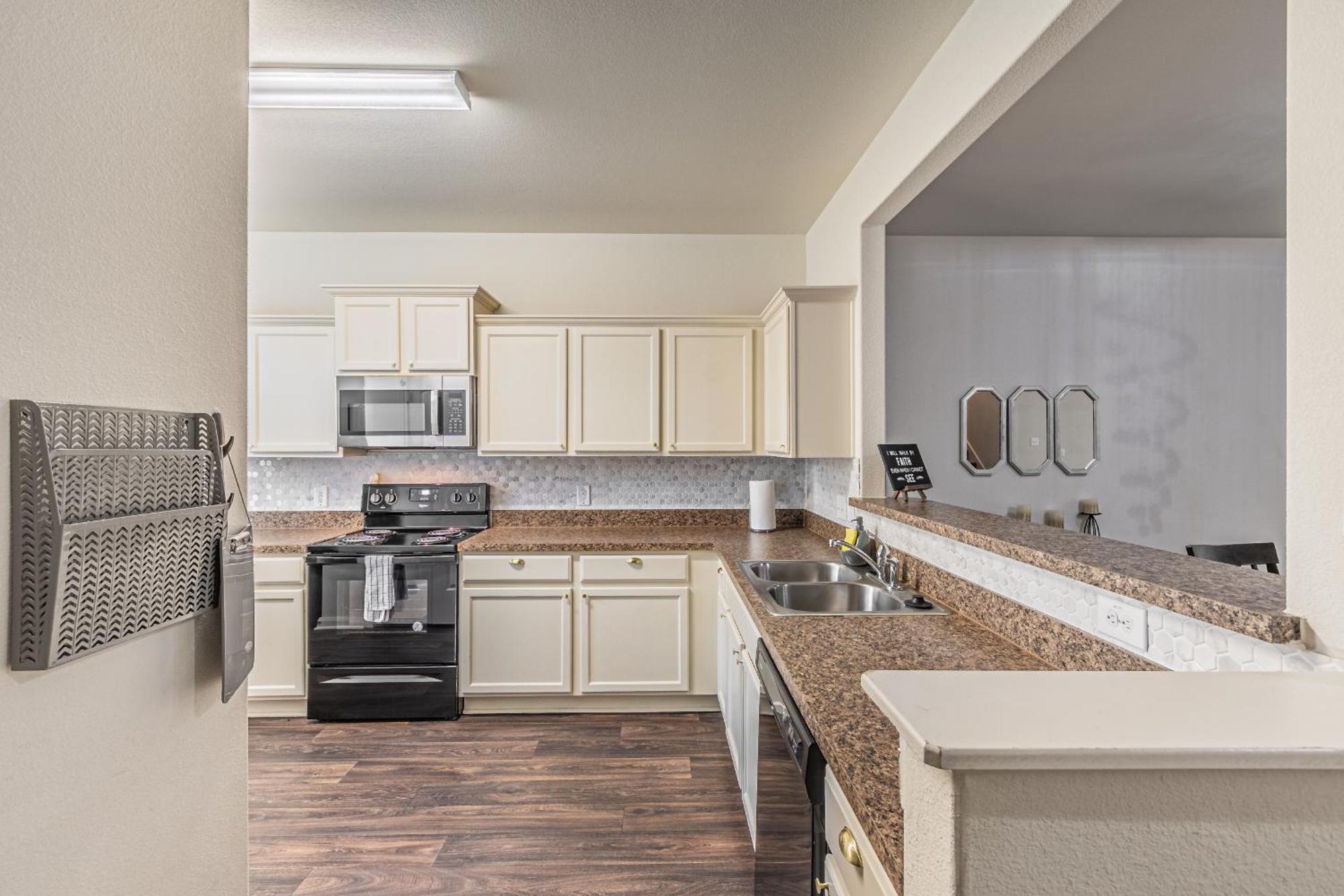 Luxury 5Br Dallas Retreat With Business Amenities - Perfect For Business Travelers, Families & Groups ภายนอก รูปภาพ