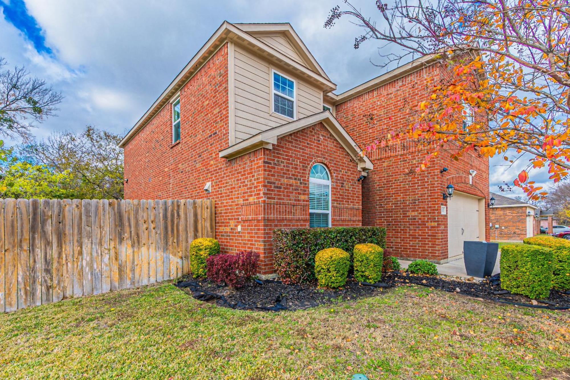 Luxury 5Br Dallas Retreat With Business Amenities - Perfect For Business Travelers, Families & Groups ภายนอก รูปภาพ