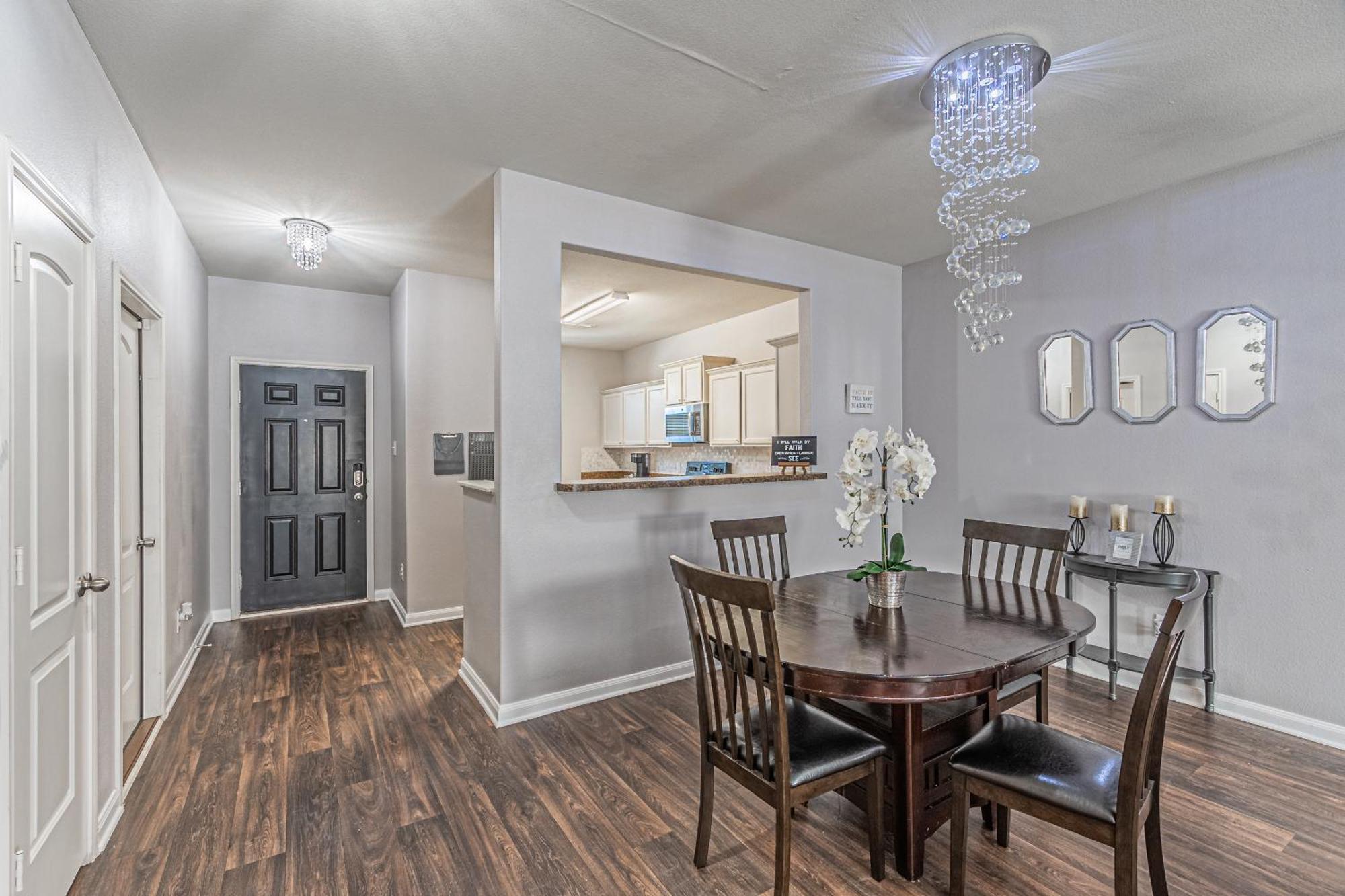 Luxury 5Br Dallas Retreat With Business Amenities - Perfect For Business Travelers, Families & Groups ภายนอก รูปภาพ