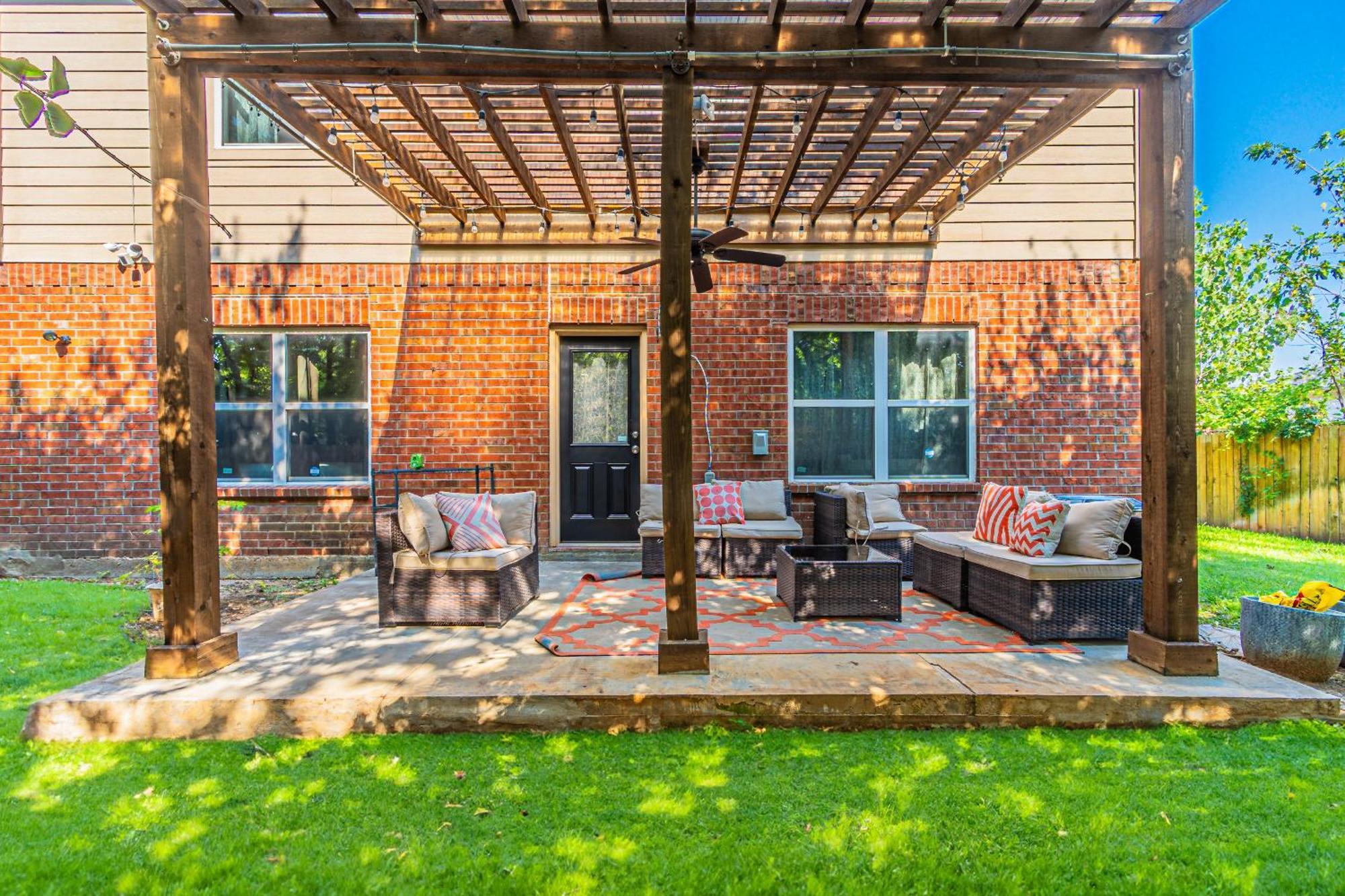 Luxury 5Br Dallas Retreat With Business Amenities - Perfect For Business Travelers, Families & Groups ภายนอก รูปภาพ